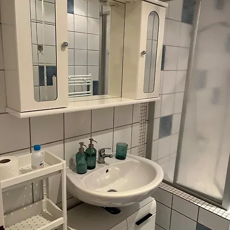 Apartment Ruhige Auf Einer Spielstraße - 5 Minuten Zur S-bahn *