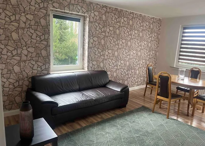 Ruhige Auf Einer Spielstrasse - 5 Minuten Zur S-bahn Lägenhet Bergisch Gladbach